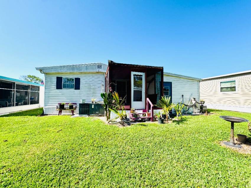 11 Henry Drive a Winter Haven, FL Mobile or Manufactured Home for Sale